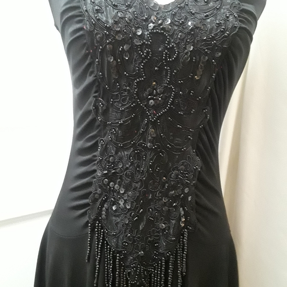 Night drees - Picture 1 of 5